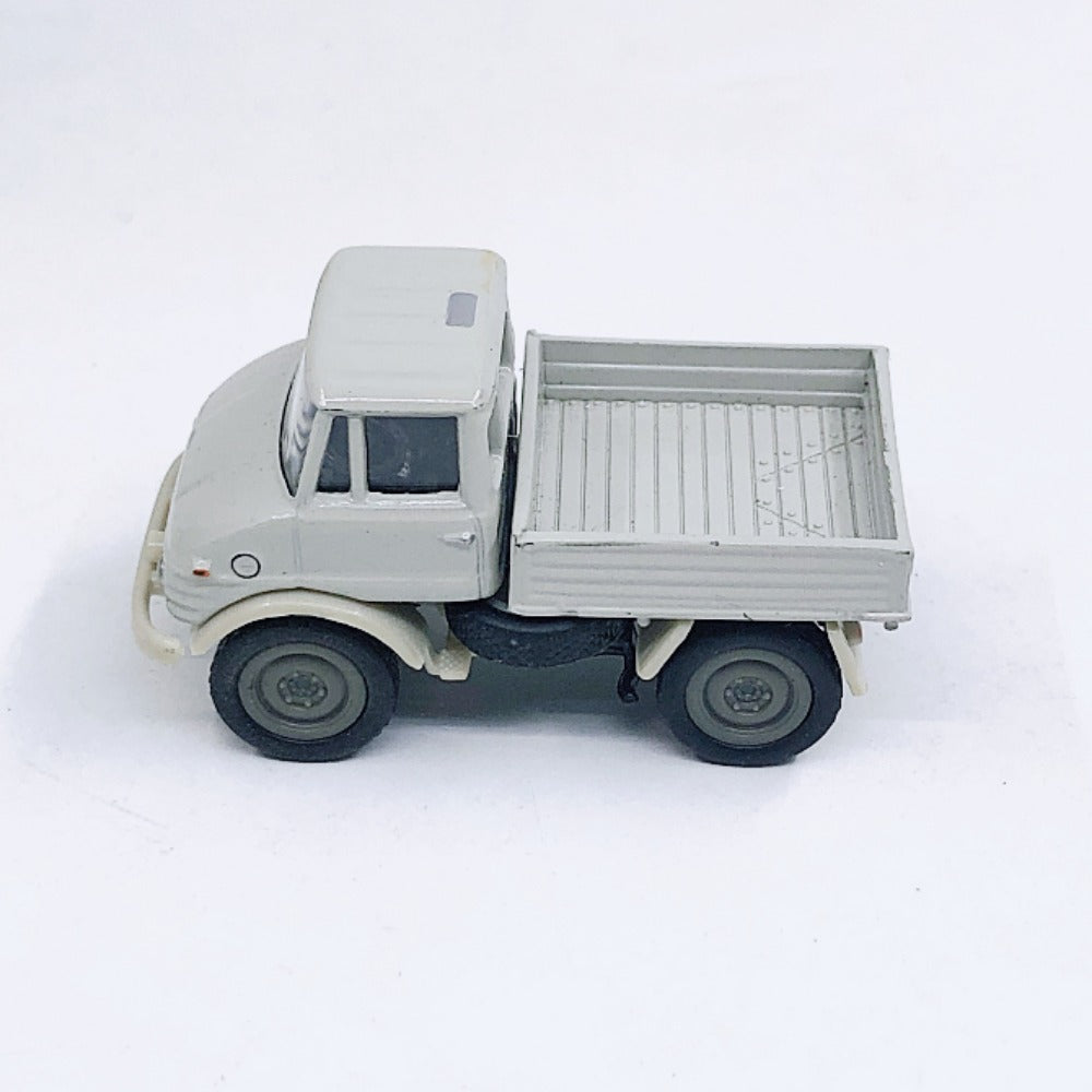 1/87 Scale Mercedes-Benz Pickup Truck Diecast Model Car