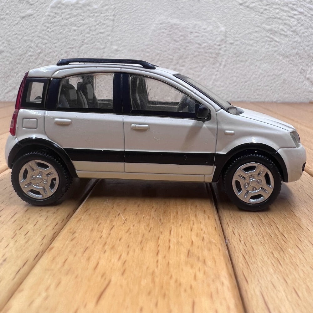 1/43 Scale Fiat Panda 4x4 Diecast Model Car