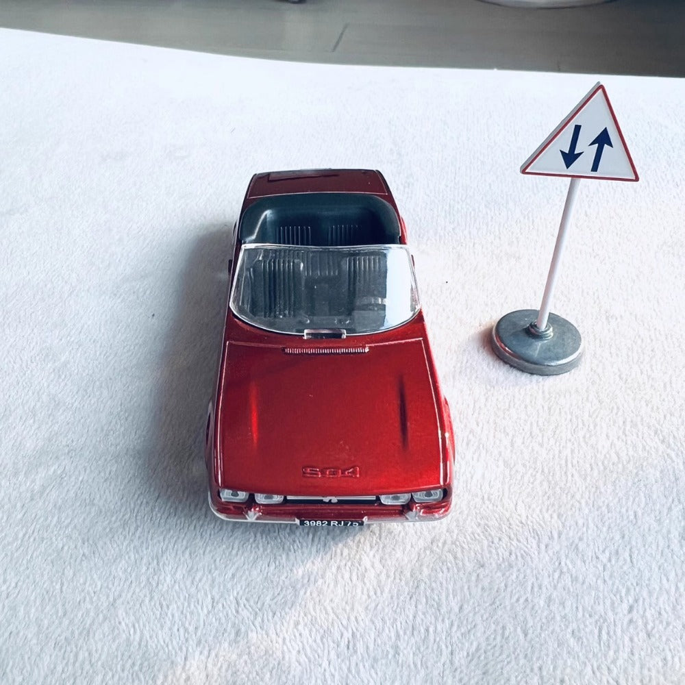 1/43 Scale Peugeot 504 Cabriolet Convertible Car Diecast Model
