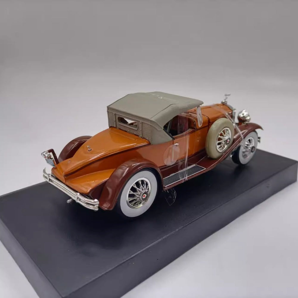 1/32 Scale 1930 Packard Vintage Car Diecast Model