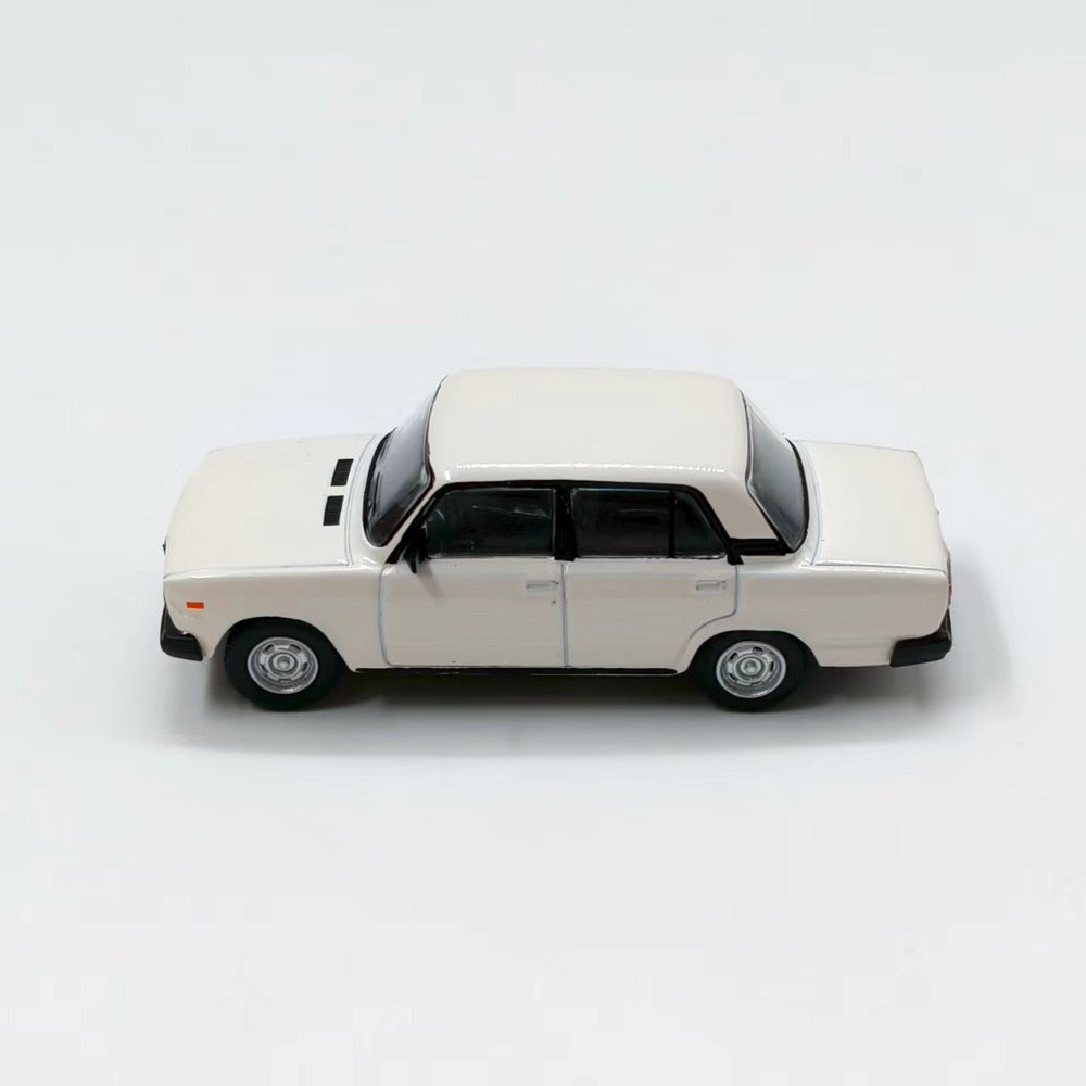 1/64 Scale Lada 2105 Soviet Saloon Car Diecast Model