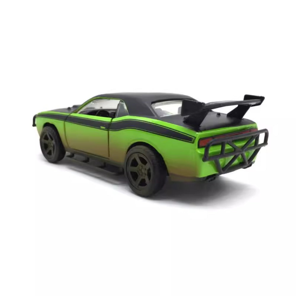 1/32 Scale Dodge Challenger Diecast Model Car