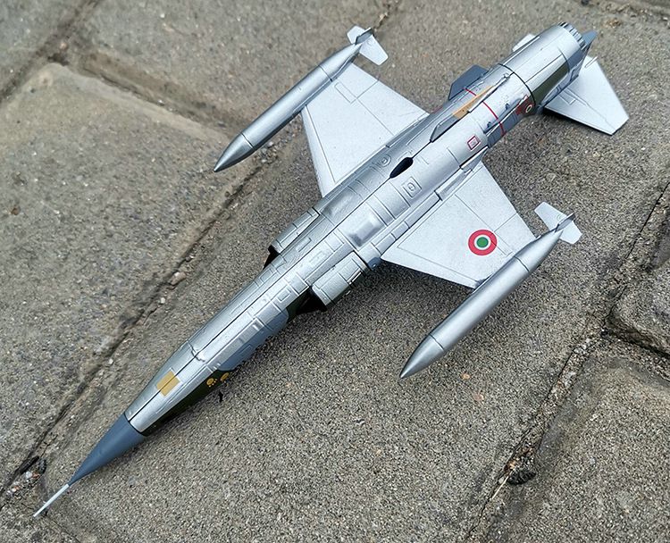 1/100 Scale Lockheed F-104 Starfighter Fighter Bomber Diecast Model Aircraft