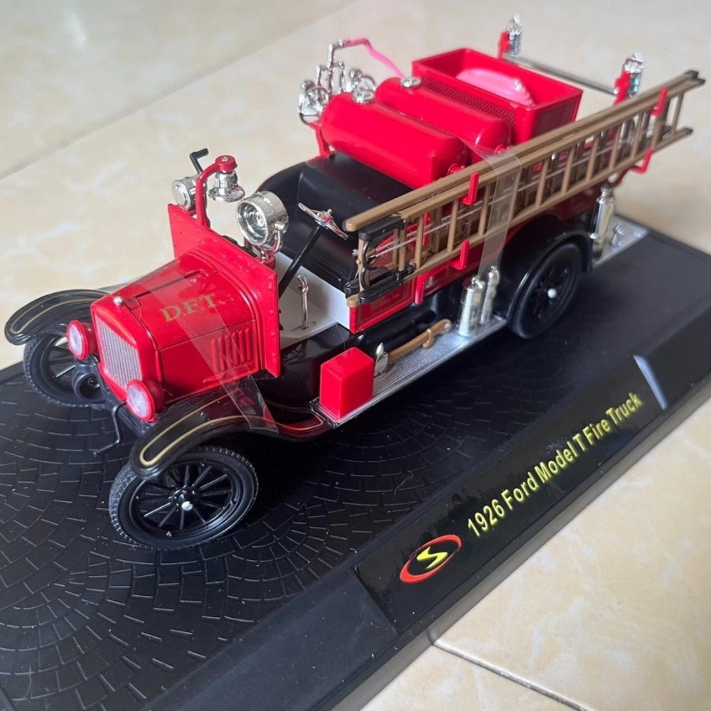 1/32 Scale American LaFrance/Ford Model T/Studebaker/Seagrave/Packard/GMC Vintage Fire Engine Truck Diecast Model