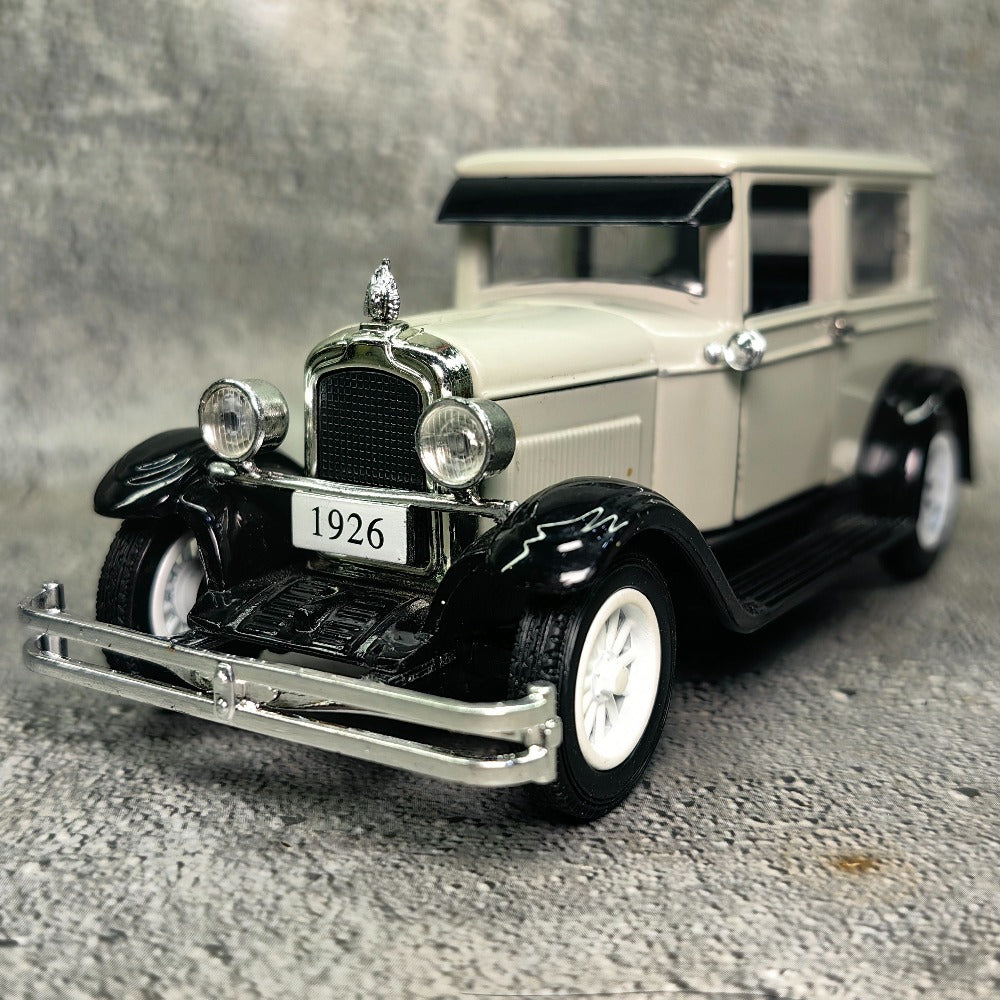 1/32 Scale 1926 Pontiac Coach Sedan Diecast Model Car
