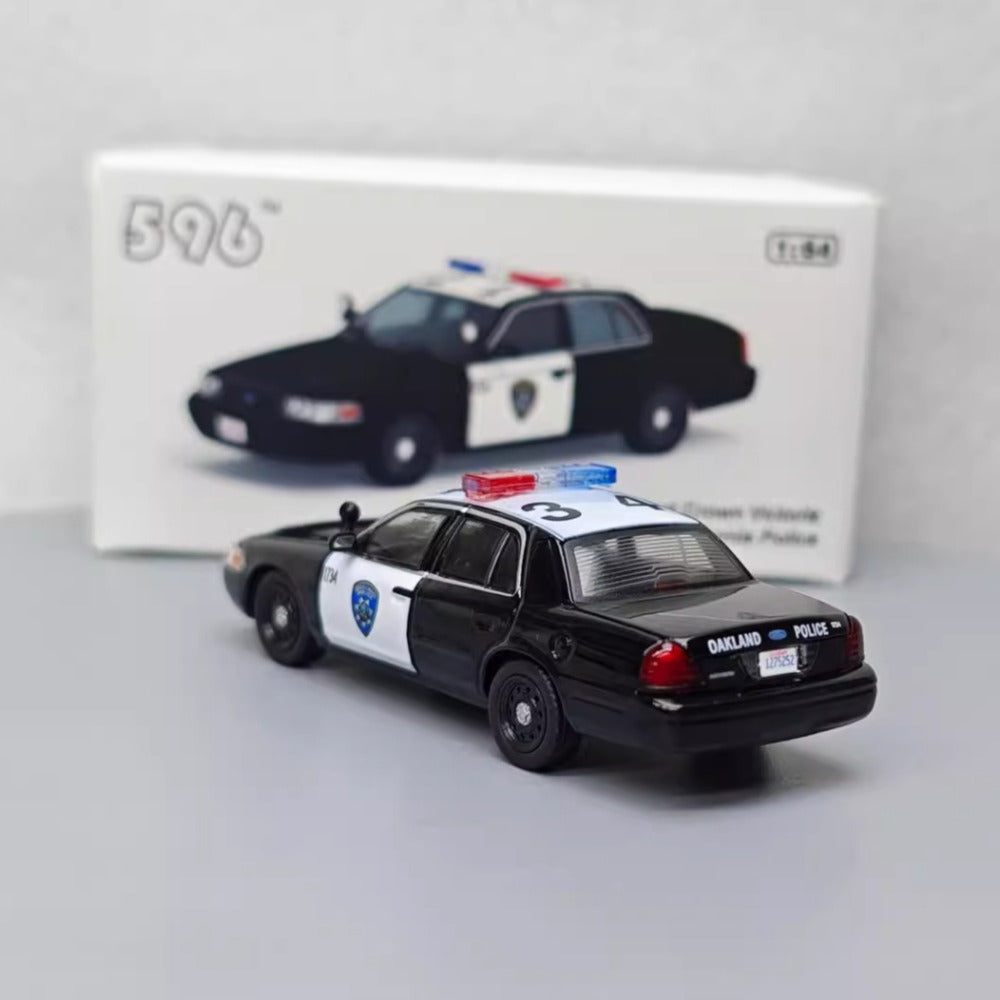 1/64 Scale Ford Crown Victoria Oakland CA Police Car Diecast Model