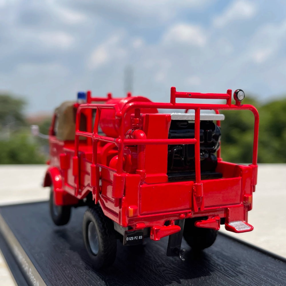 1/50 Scale 1981 CCFL Renault Fire Engine Diecast Model