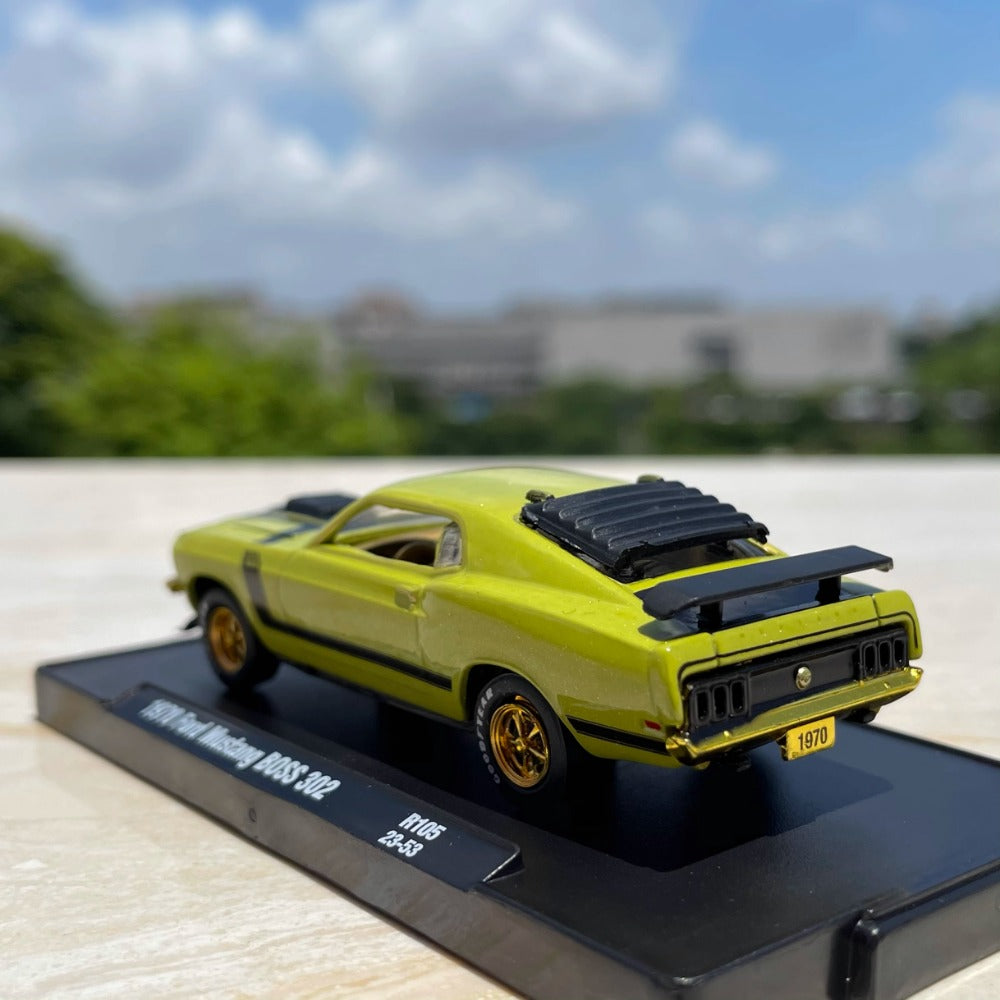 1/64 Scale Ford Mustang Boss 302 Diecast Model Car