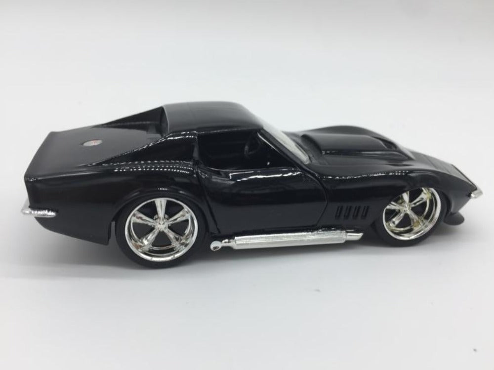 1/32 Scale 1969 Chevrolet Corvette Sports Car Diecast Model