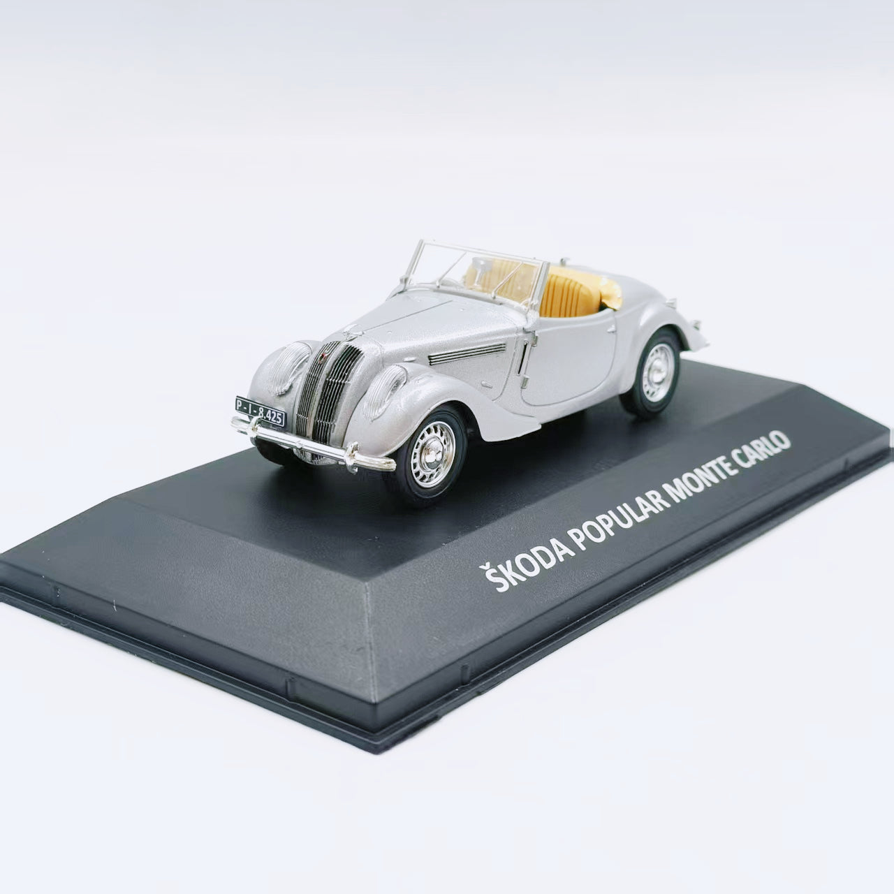 1/43 Scale Skoda Popular Monte Carlo Vintage Car Diecast Model