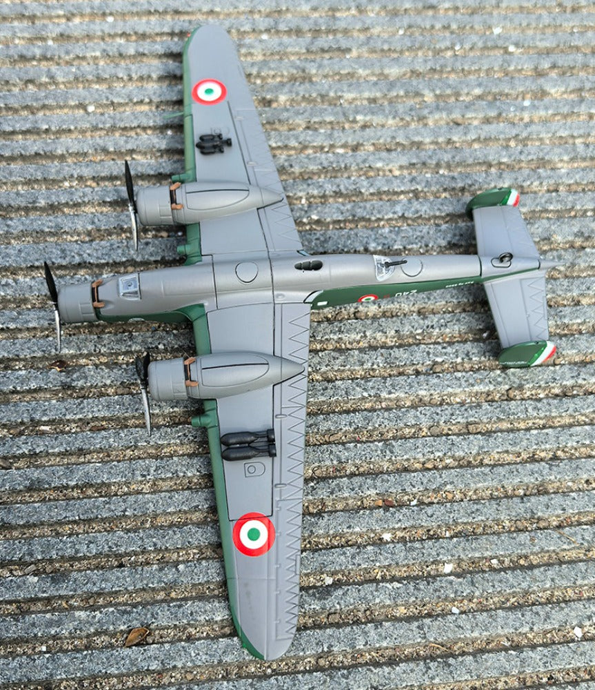1/144 Scale CANT Z.1007 Alcione WWII Italian Medium Bomber Diecast Aircraft Model