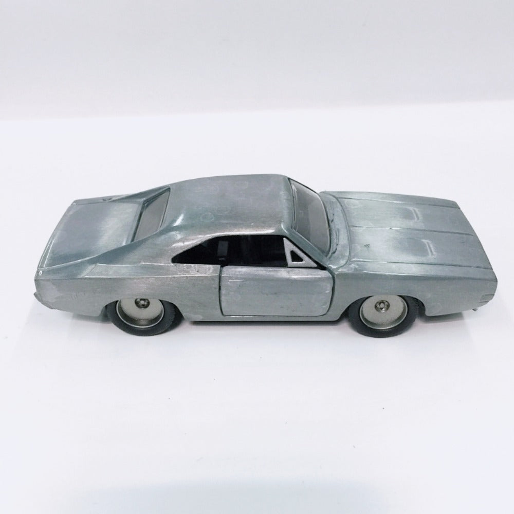 1/32 Scale 1968 Dodge Charger R/T Diecast Model Car