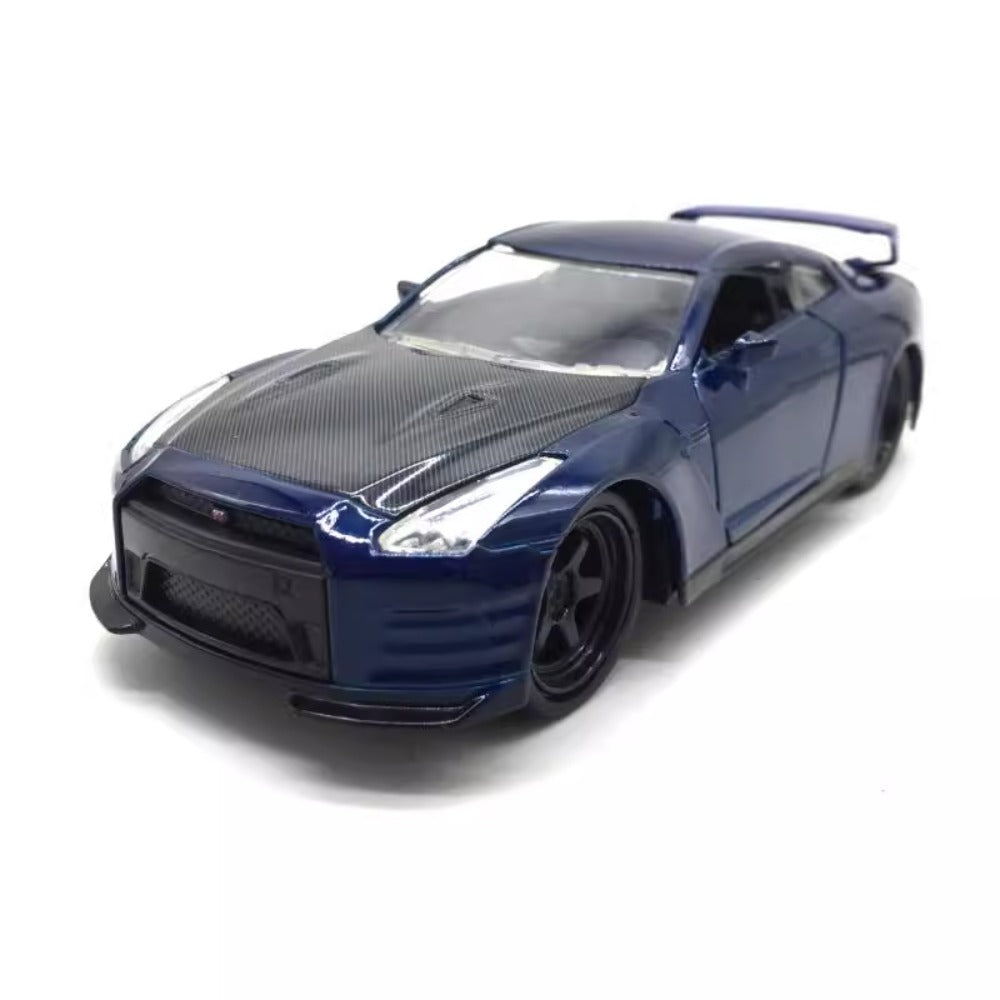 1/32 Scale Nissan GT-R R35 Sports Car Diecast Model