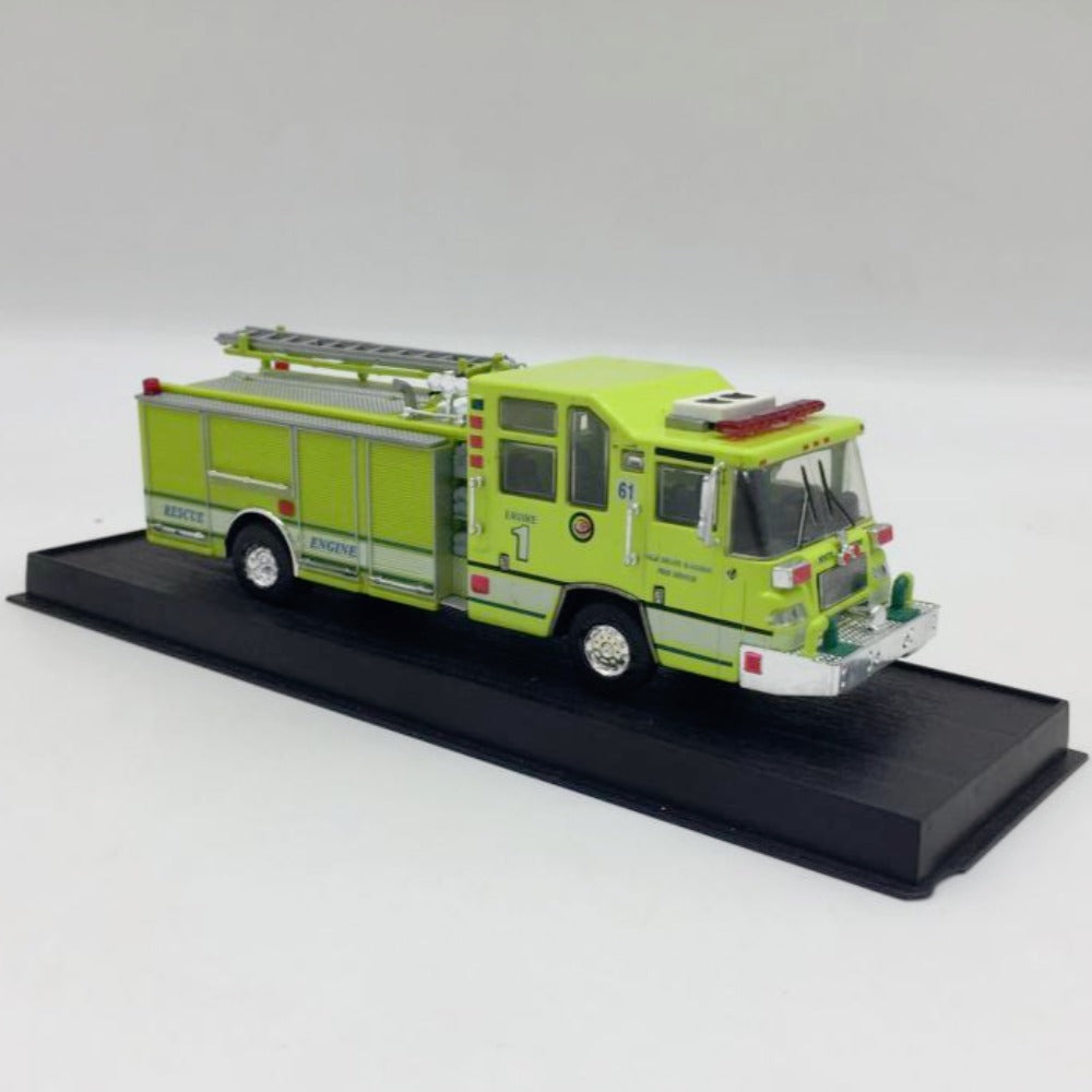 1/64 Scale 1997 Pierce Quantum Pumper USA Fire Engine Diecast Model Truck
