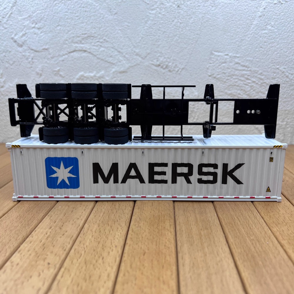 1/50 Scale Peterbilt 579 Day Cab Tractor with Sea Container Truck Diecast Model