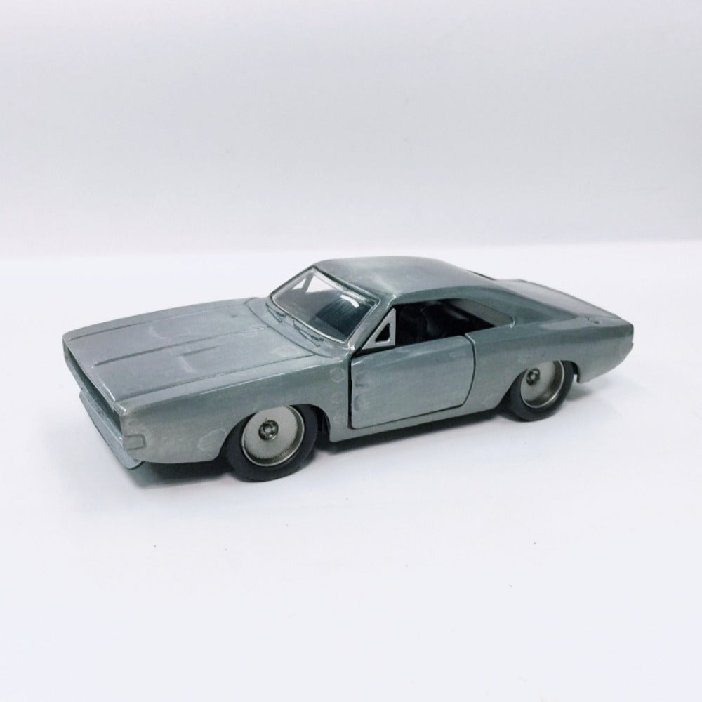 1/32 Scale 1968 Dodge Charger R/T Diecast Model Car
