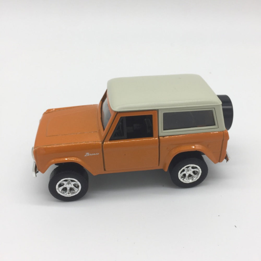 1/32 Scale 1973 Ford Bronco SUV Diecast Model Car