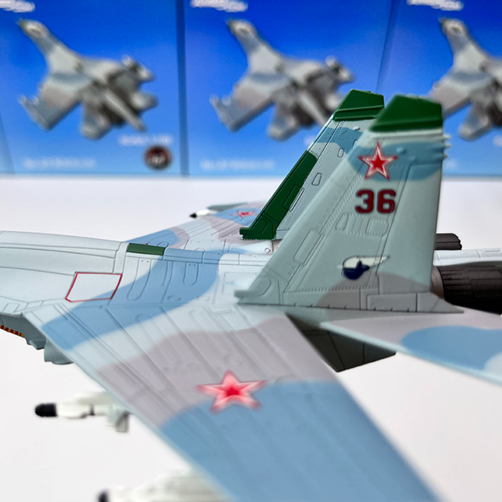 1/100 Scale Sukhoi Su-27 Flanker Soviet Fighter Aircraft Diecast Model