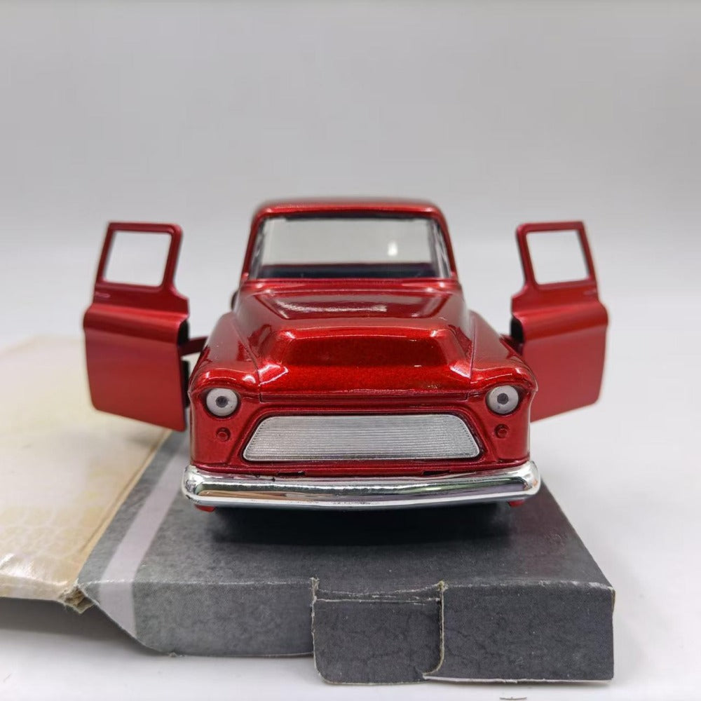 1/32 Scale Chevrolet Stepside Pickup Truck Diecast Model Car