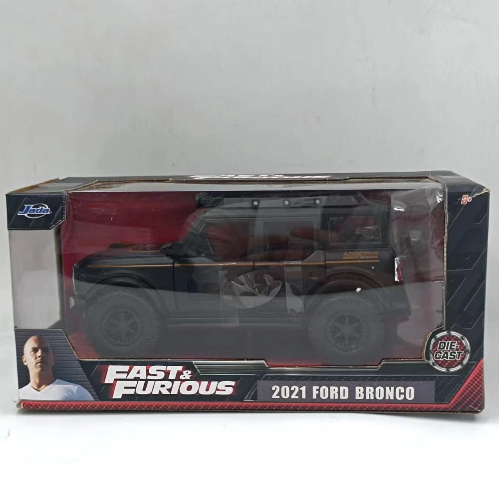 1/24 Scale 2021 Ford Bronco SUV Diecast Model Car