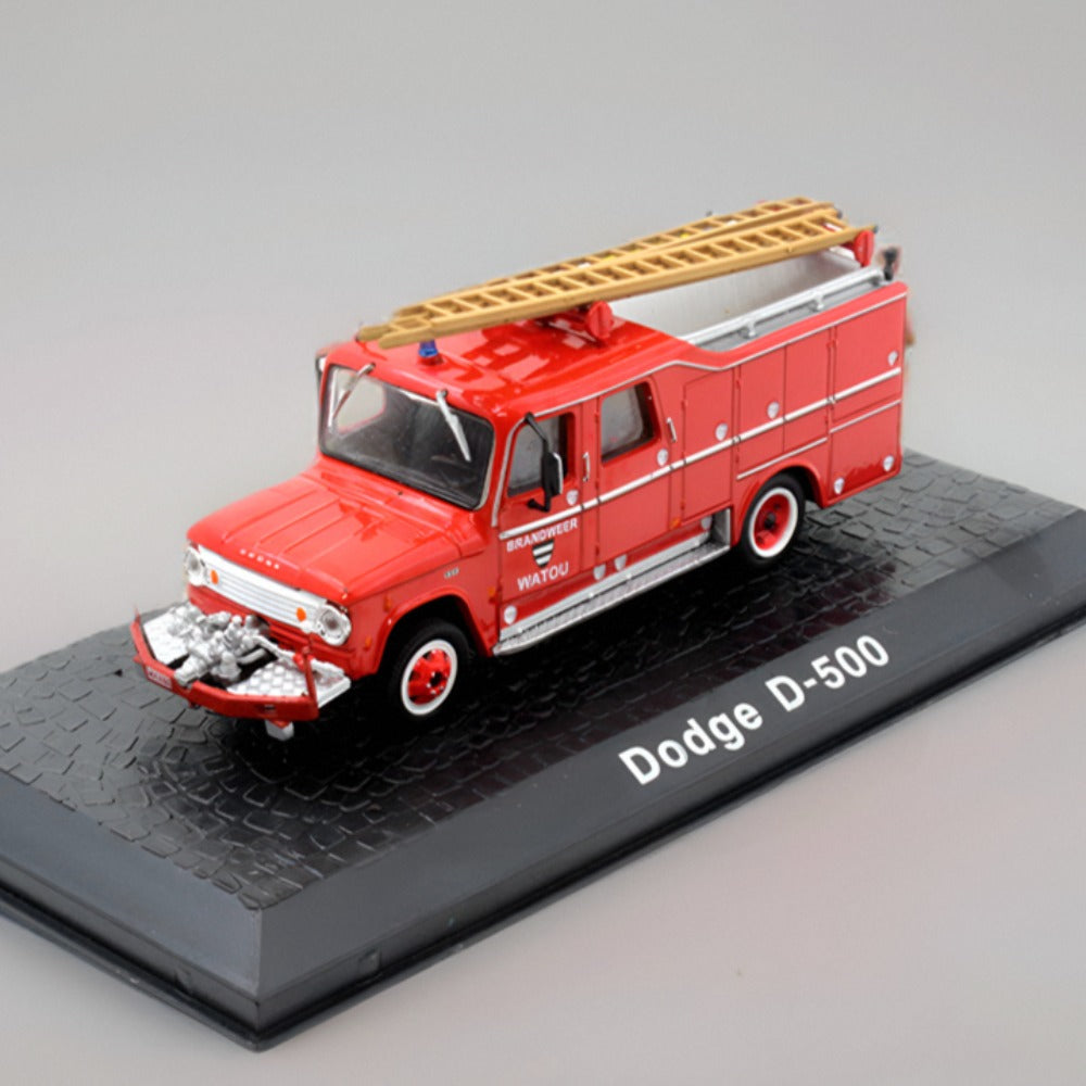 1/72 Scale Dodge D-500 Fire Engine Diecast Model