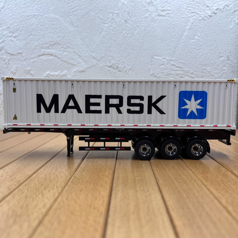 1/50 Scale Peterbilt 579 Day Cab Tractor with Sea Container Truck Diecast Model