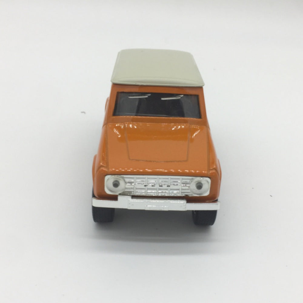 1/32 Scale 1973 Ford Bronco SUV Diecast Model Car