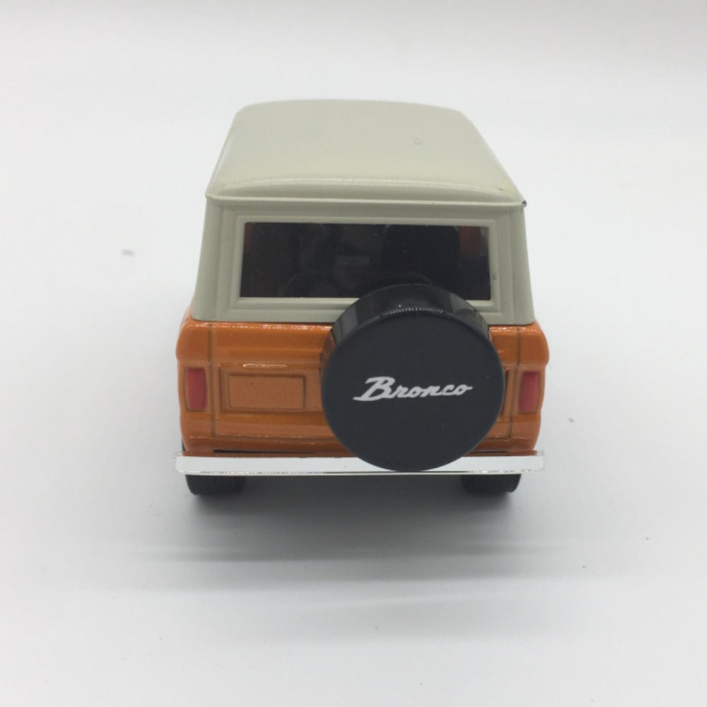1/32 Scale 1973 Ford Bronco SUV Diecast Model Car