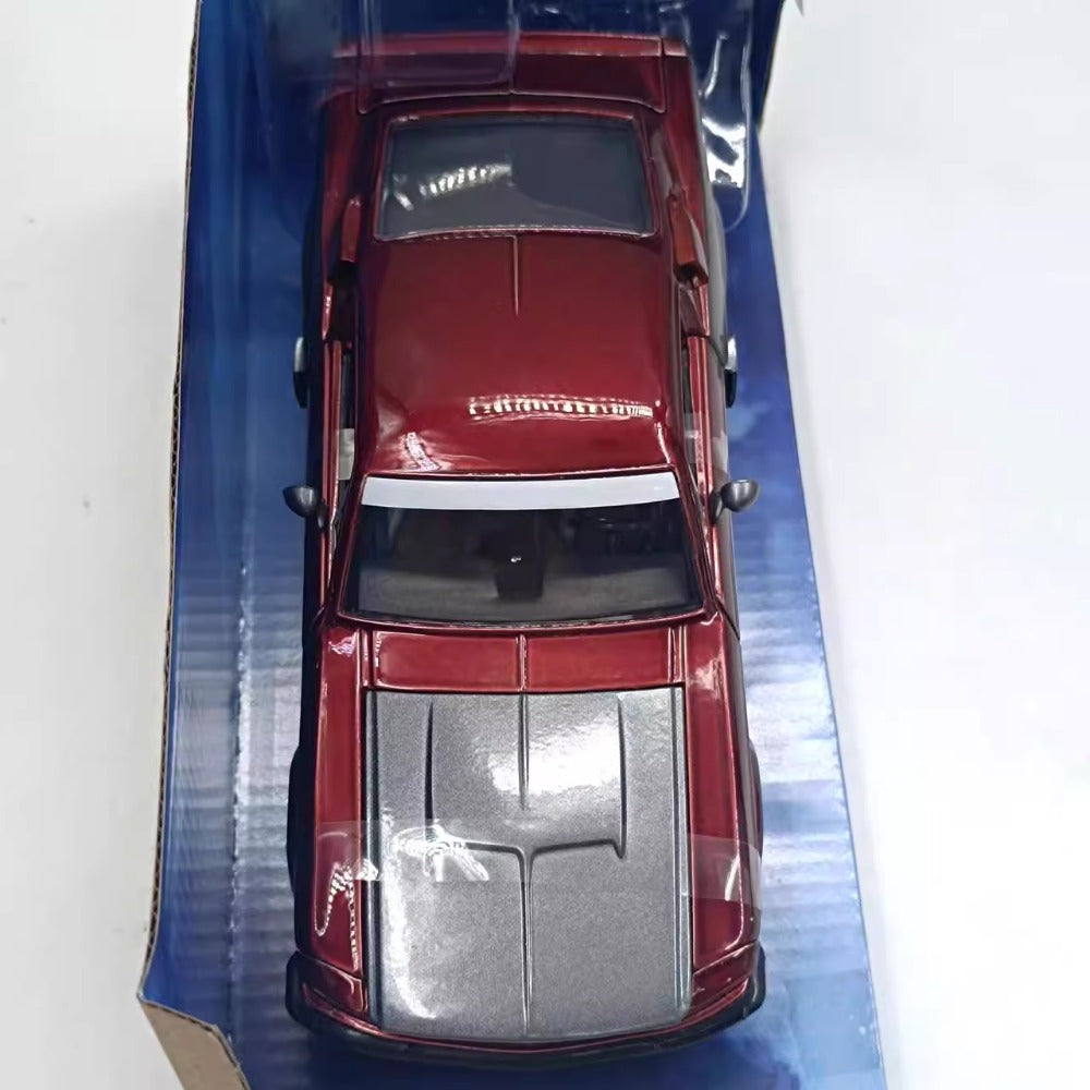 1/24 Scale 1967 Shelby Mustang GT500 Diecast Model Car