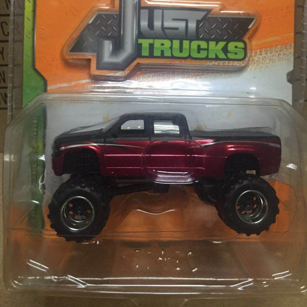1/64 Scale 1999 Chevrolet Silverado Monster Truck Diecast Model Car