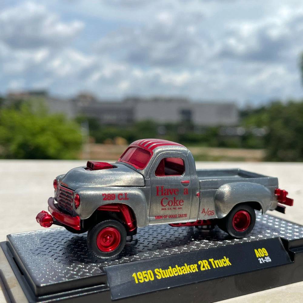 1/64 Scale 1950 Studebaker 2R Truck Diecast Model Car