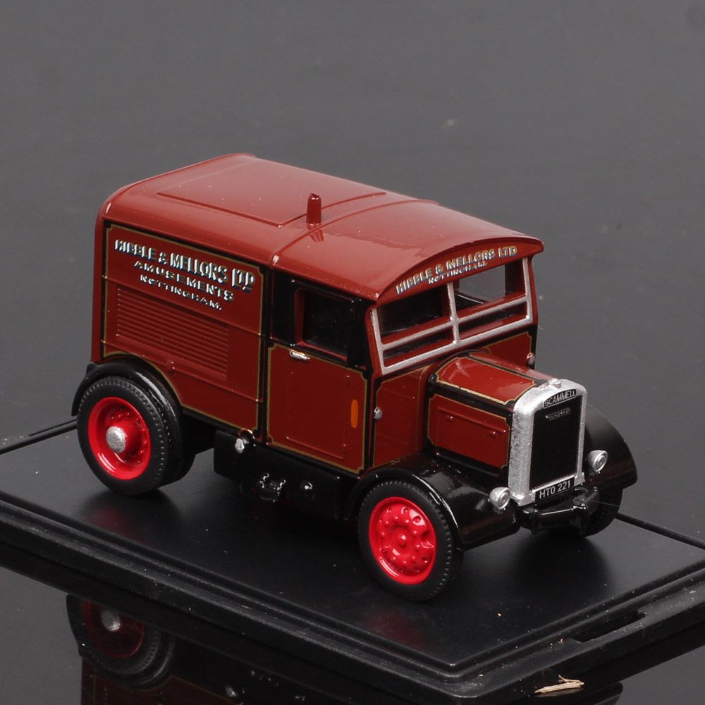 1/76 Scale Scammell Showtrac Fairground Vehicle Diecast Model