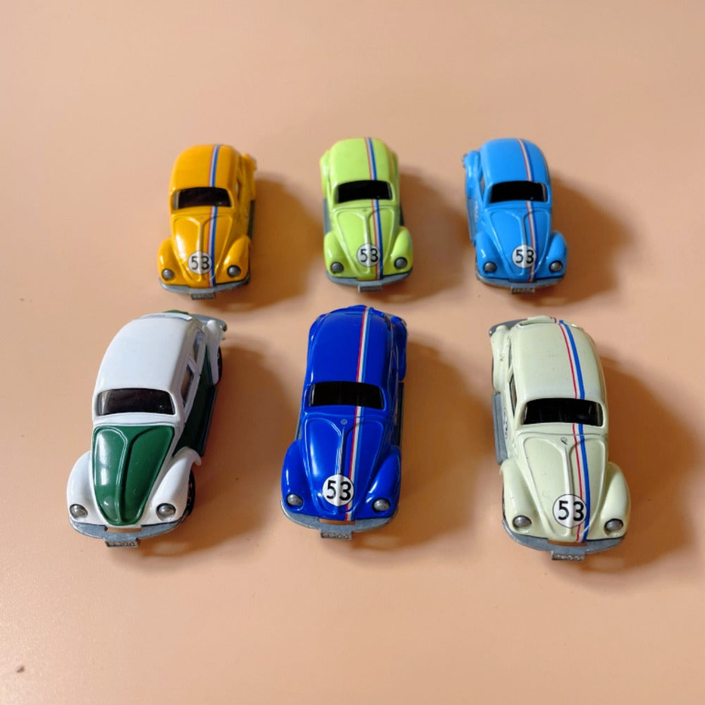 1/64 Scale Volkswagen Beetle Classic Vintage Car Diecast Model