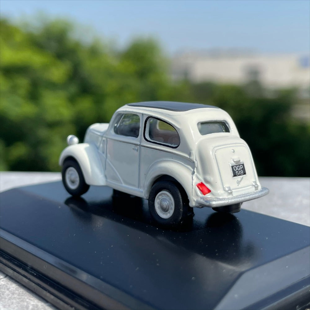 1/76 Scale Ford Popular 103E Diecast Model Car
