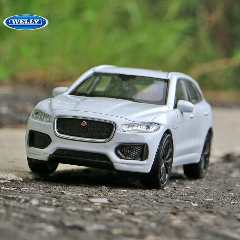 1/36 Scale Jaguar F-Pace SUV Diecast Model Car Pull Back Toy