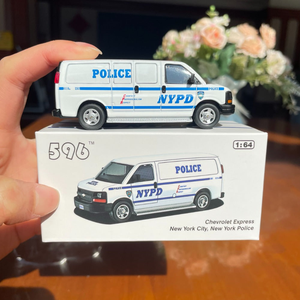 1/64 Scale Chevrolet Express NYPD Police Van Diecast Model Car