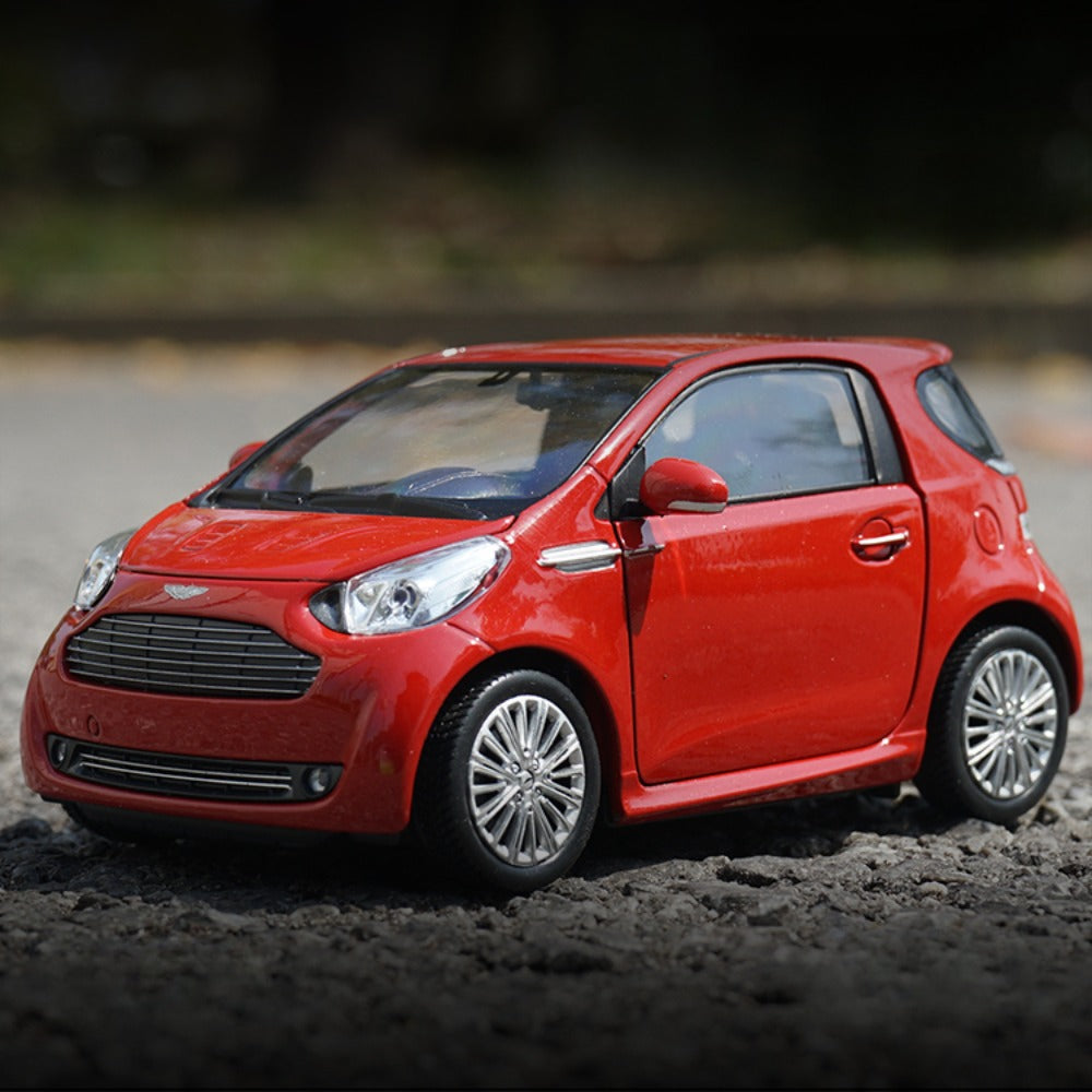 1/24 Scale Aston Martin Cygnet Diecast Model Car