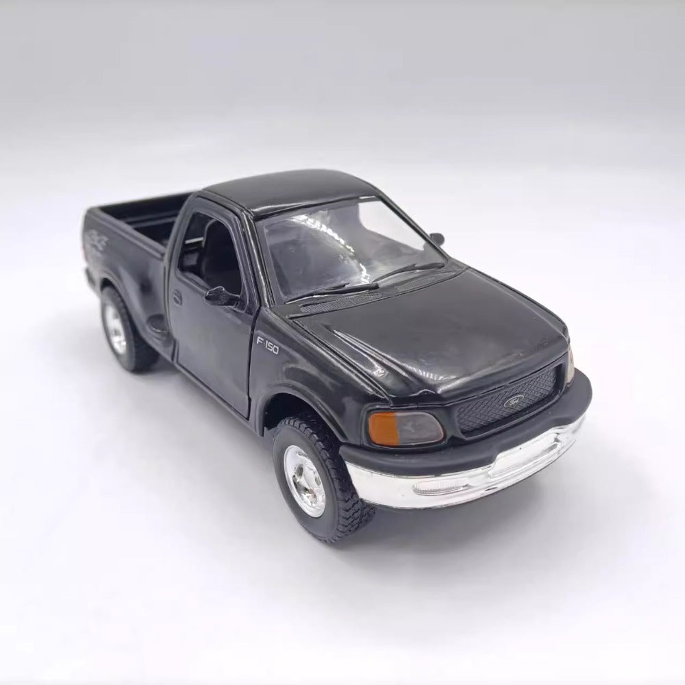 1/32 Scale Ford F-150 Truck Diecast Model Car
