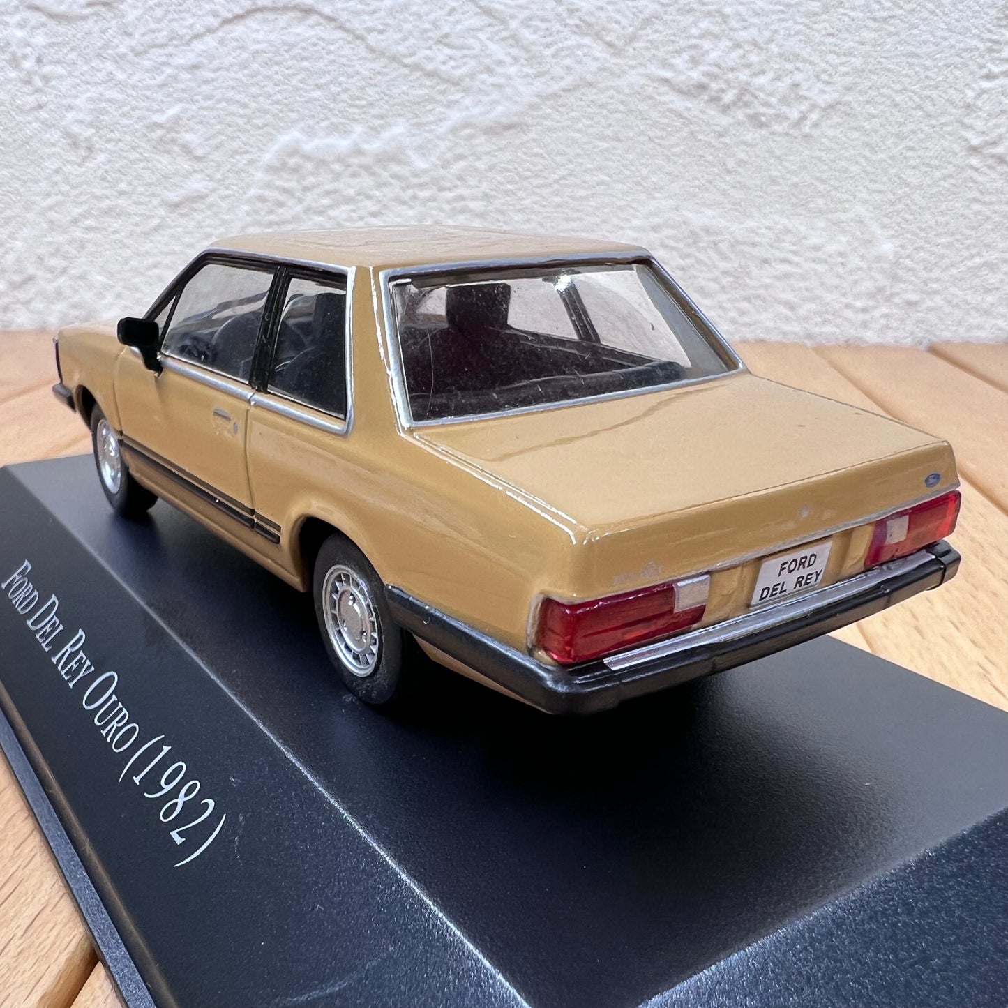 1/43 Scale 1982 Ford Del Rey Ouro Diecast Model Car