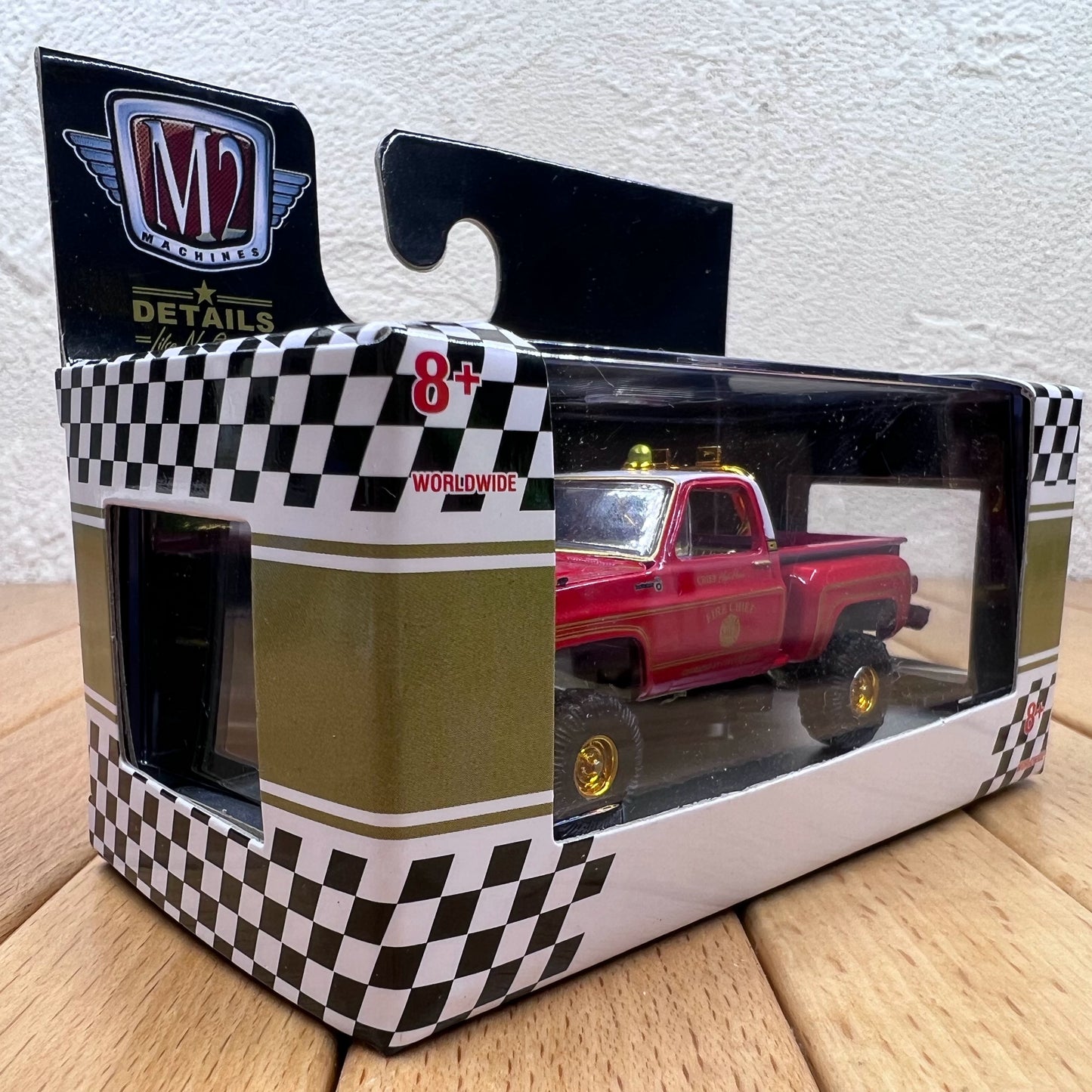 1/64 Scale 1976 Chevrolet K20 Scottsdale Pickup Truck Diecast Model