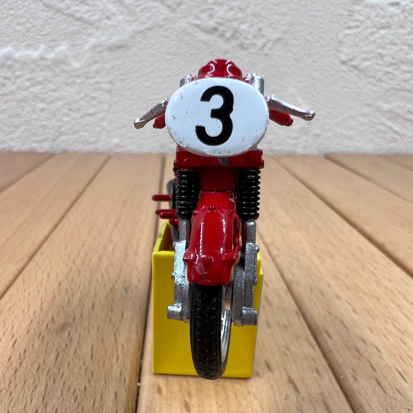 1/32 Scale MV Agusta Diecast Model Motorcycle