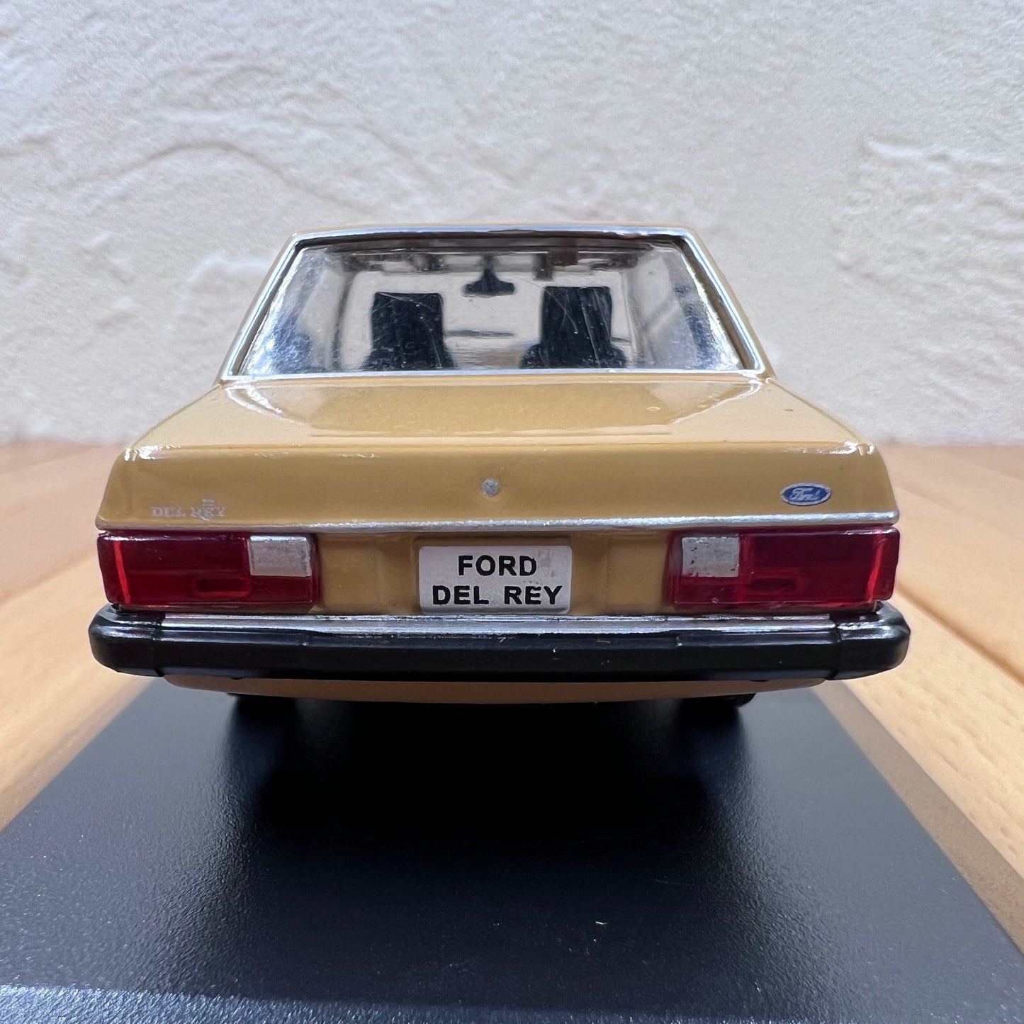 1/43 Scale 1982 Ford Del Rey Ouro Diecast Model Car