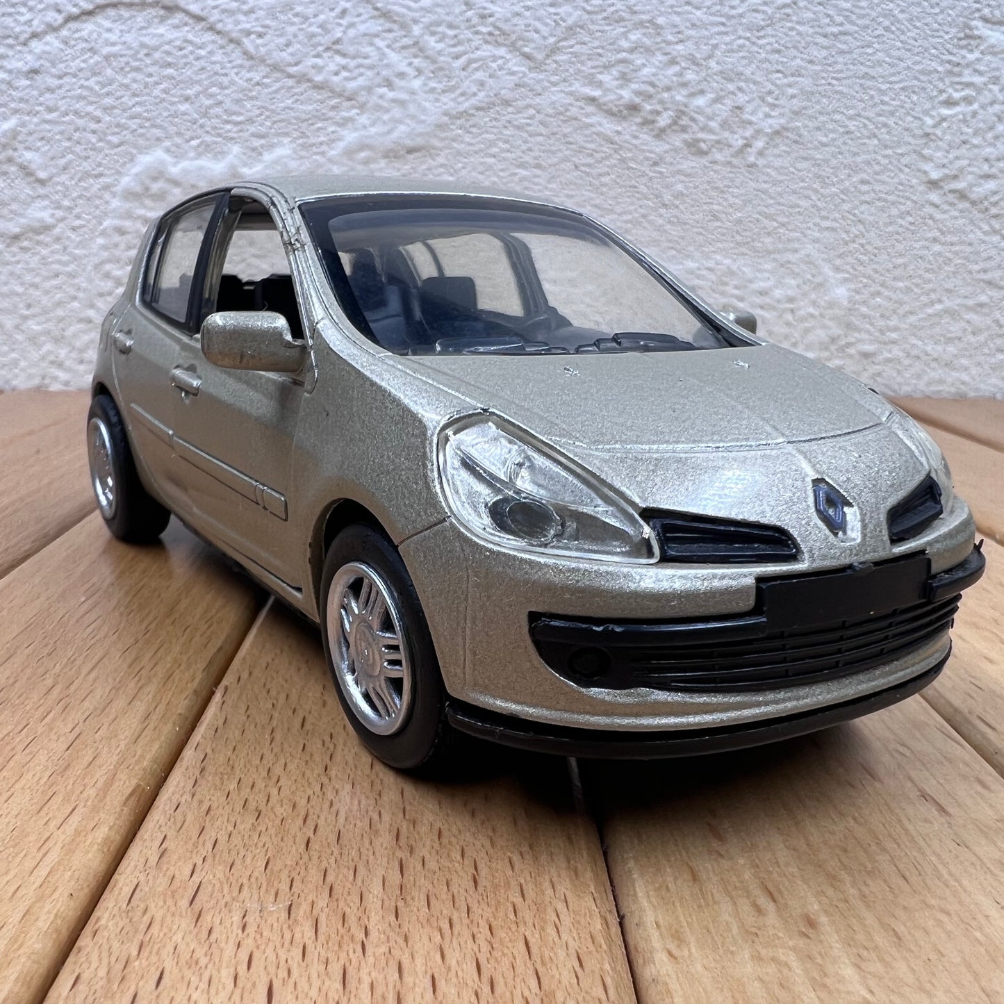 1/43 Scale Renault Clio III Diecast Model Car