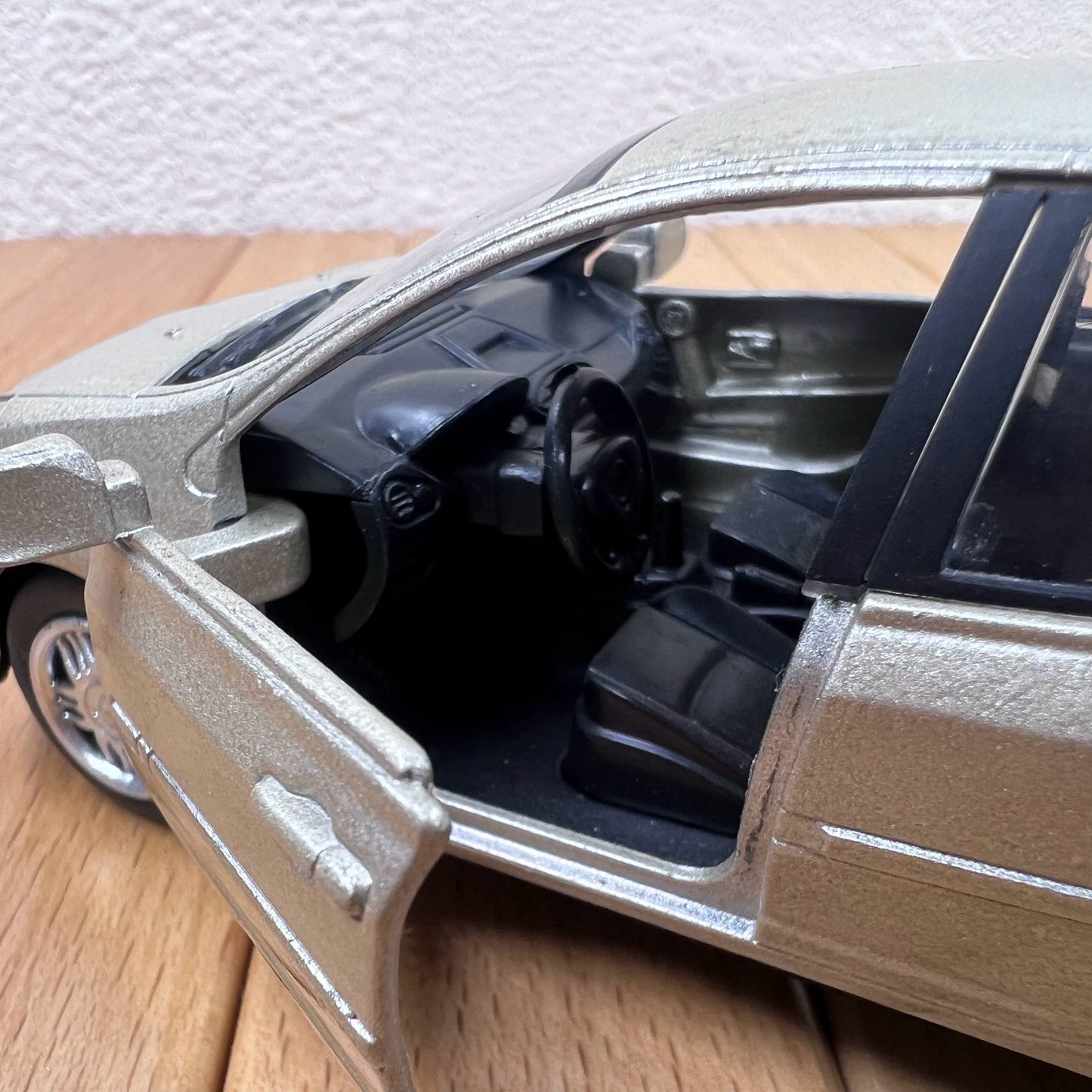 1/43 Scale Renault Clio III Diecast Model Car
