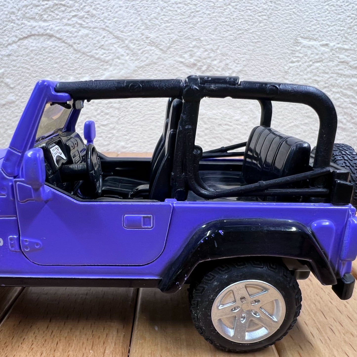 1/32 Scale Jeep Wrangler Rubicon Diecast Model Car