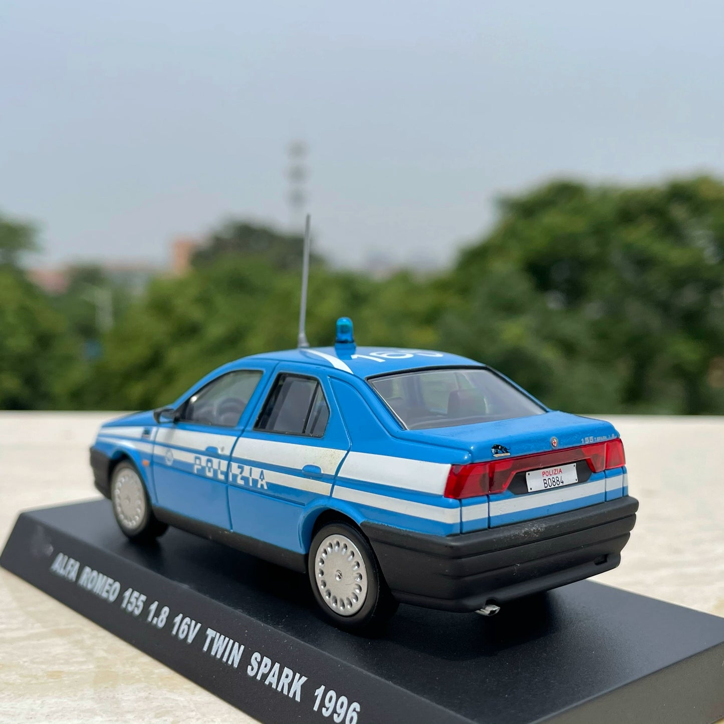 1/43 Scale 1996 Alfa Romeo 155 Diecast Model Car