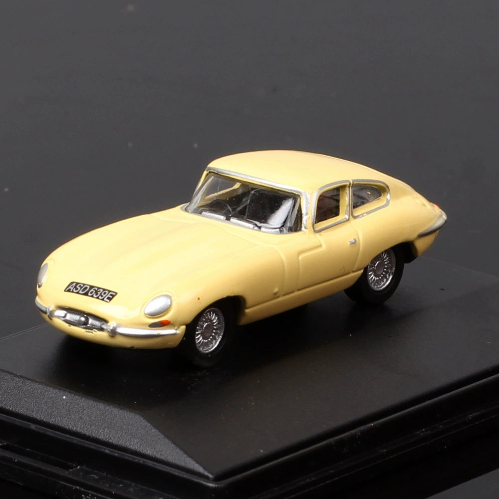 1/76 Scale Jaguar E-Type Sports Car Diecast Model