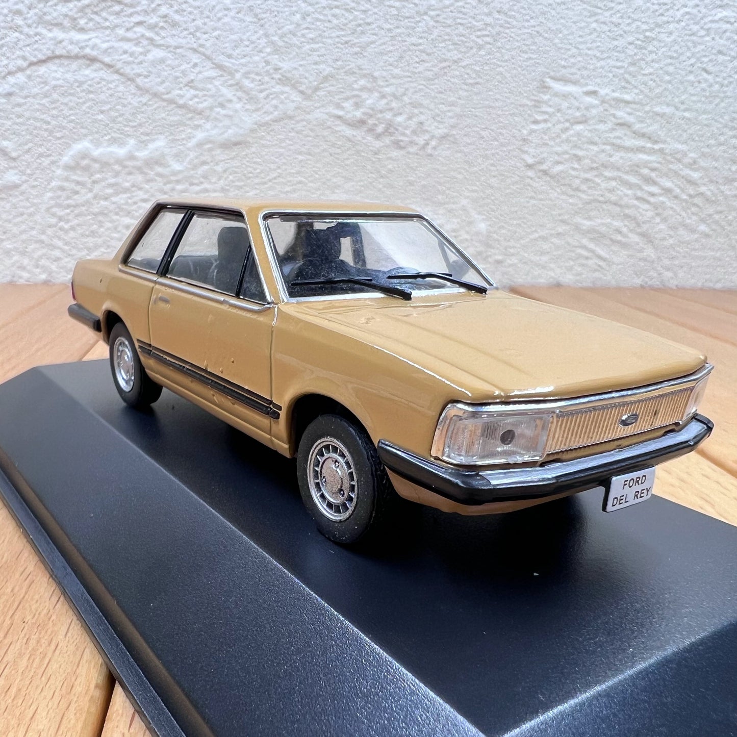 1/43 Scale 1982 Ford Del Rey Ouro Diecast Model Car