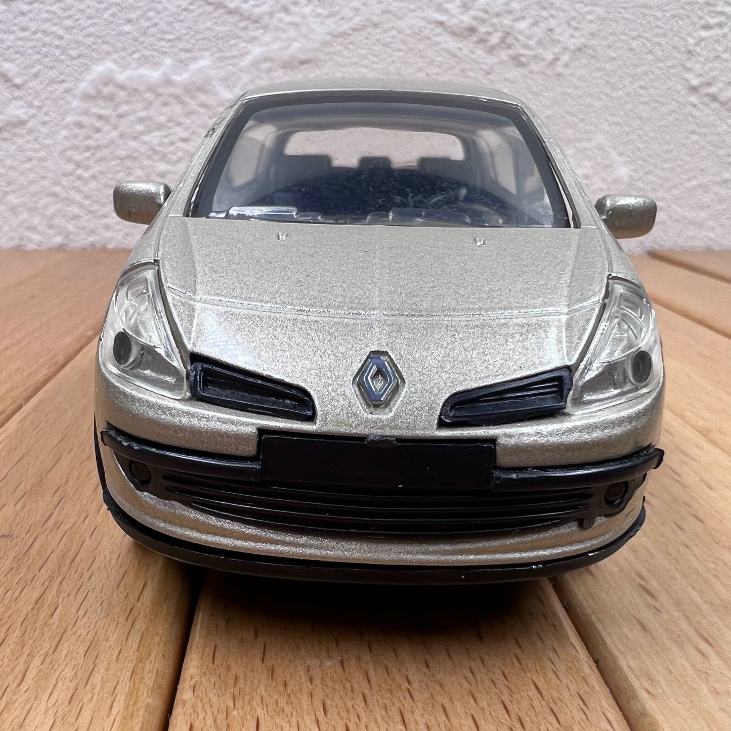 1/43 Scale Renault Clio III Diecast Model Car