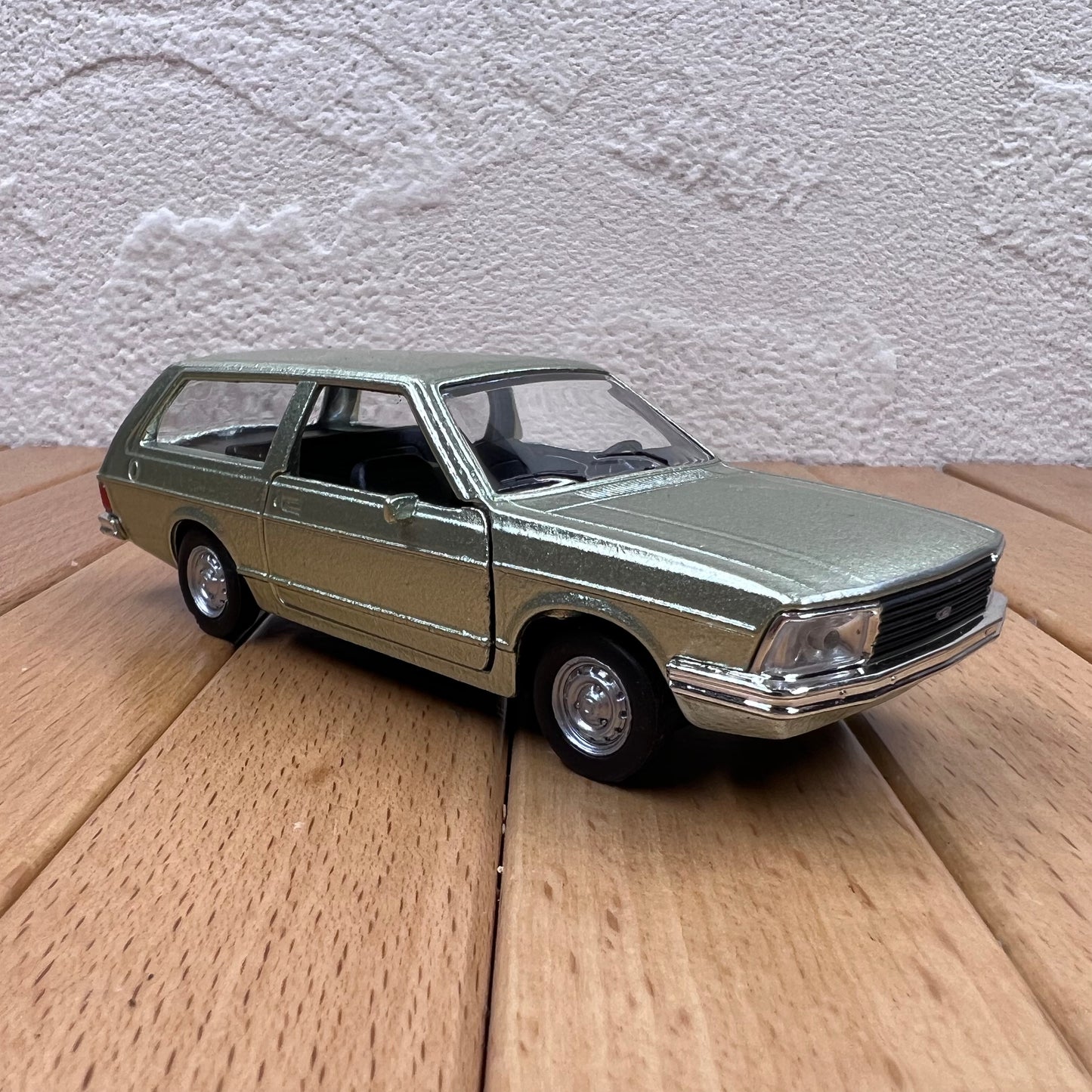 1/43 Scale 1981 Ford Belina Wagon Diecast Model Car